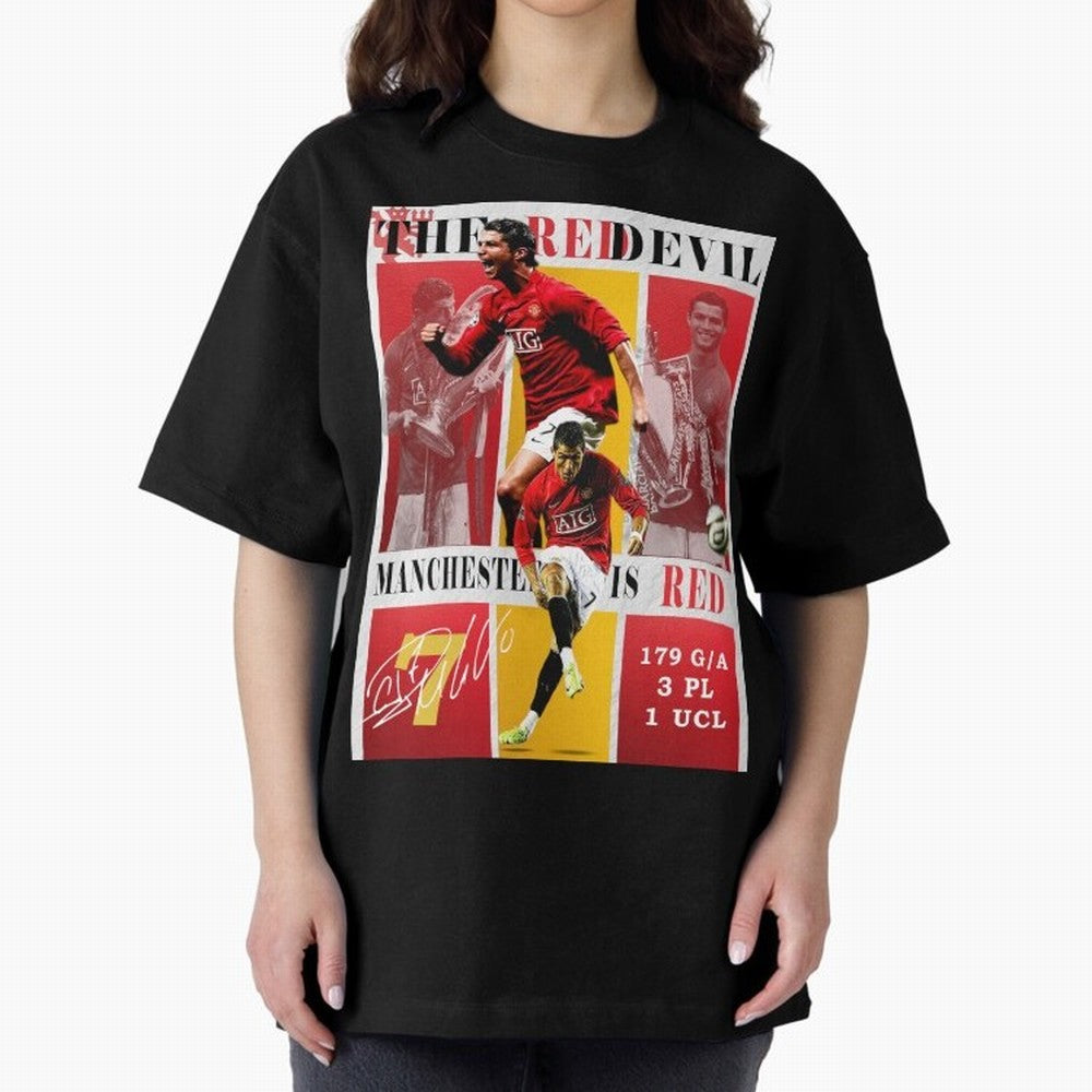 Cristiano Ronaldo 2008 Manchester United Poster Oversized T-Shirt Bring Stadium Energy to FIFA World Cup 2026 for Fans of CR7 and Argentina and Brazil, Bringing Sports Nostalgia, International Competition, Famous Players and Unforgettable