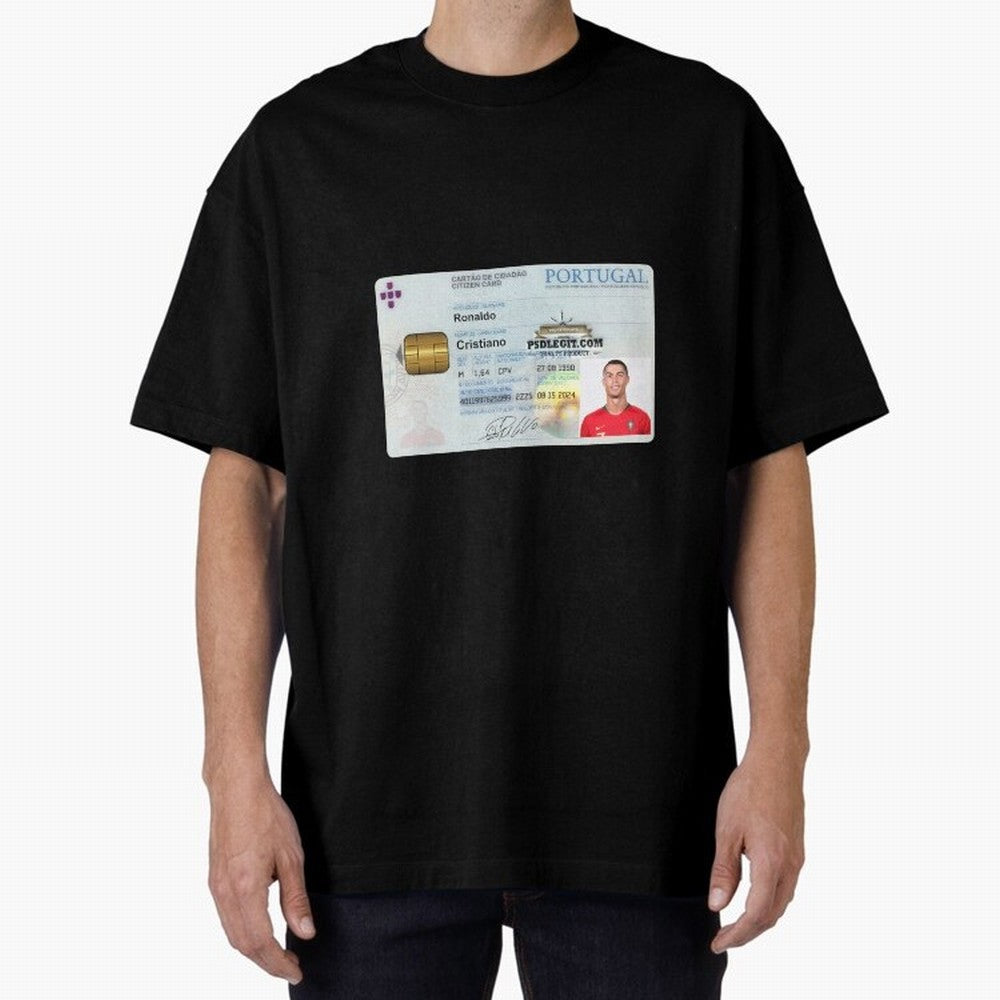 Cristiano Ronaldo CARD ID Oversized T-Shirt Celebrate the Stars of FIFA World Cup 2026 with Cristiano Ronaldo, Haaland and CR7, Portugal Energy, Sports Nostalgia, International Competition, Famous Players and Unforgettable Victories; Great for