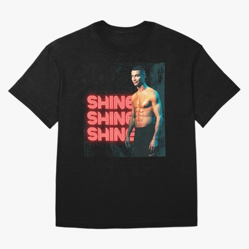Cristiano Ronaldo Shine Oversized T-Shirt Show Fan Pride Across FIFA World Cup 2026 Spirit, Capturing England, Haaland, Vintage Soccer Flavor, Modern Football Stars, National Flags and Final Night Emotion; Ideal for Passionate Fans Who Love