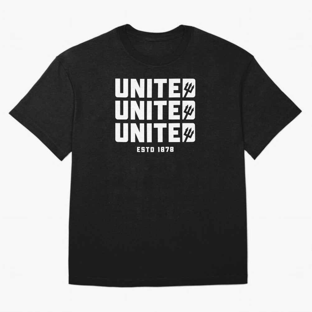 Manchester United United United Oversized T-Shirt Feel the Trophy Chase of Global Football Passion for FIFA World Cup 2026 USA Canada Mexico, Driven by Cristiano Ronaldo, England and Germany, Supporter Pride, Iconic Celebrations, Legendary Names