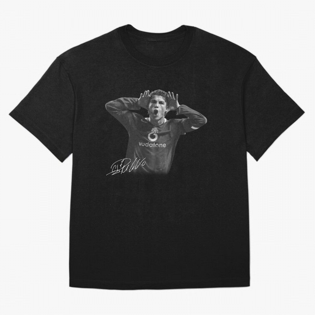 Black and White Cristiano Ronaldo T-Shirt Young Manchester Ronaldo - Celebration Oversized T-Shirt Celebrate Every Goal in FIFA World Cup 2026 USA Canada Mexico Spirit, Celebrating England, Cristiano Ronaldo, Stadium Memories, Football Loyalty,