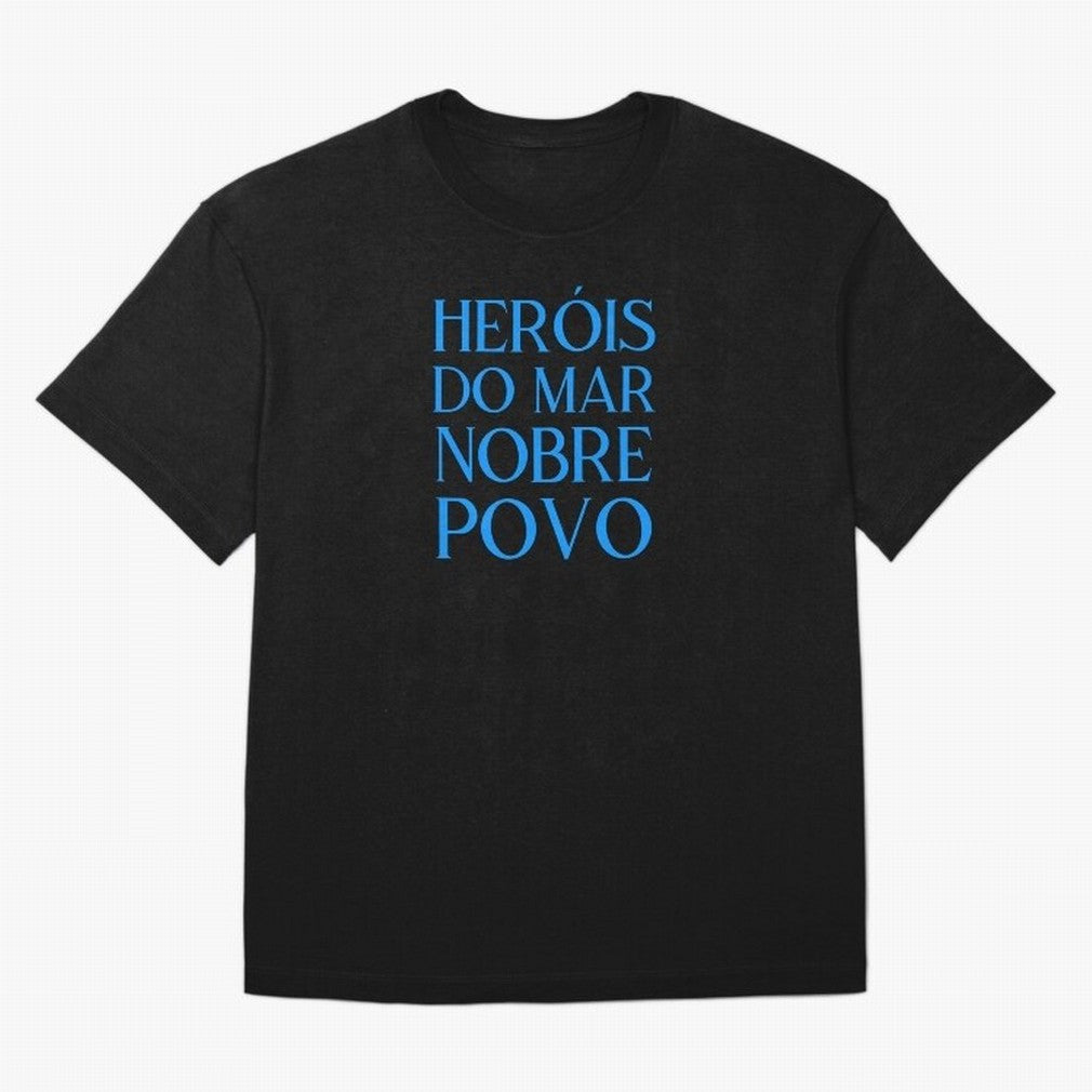 Her¨®is do Mar Nobre Povo blue 2 Oversized T-Shirt Bring Champion Energy into FIFA World Cup 2026 Group Stage Spirit, Centered on Netherlands, Mbappe, Classic Soccer Heritage, Championship Pressure, Fan Loyalty and International Pride; Perfect for