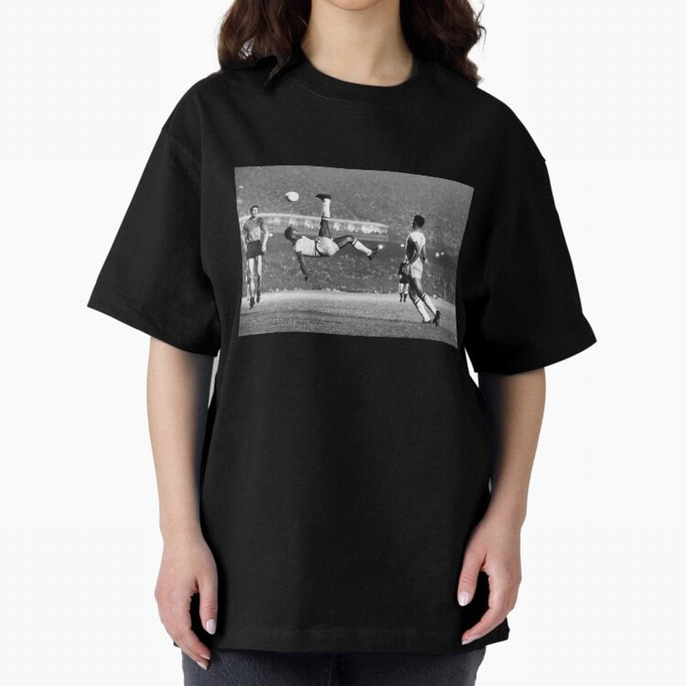 PELE LEGENDARY BICYCLE KICK BLACK AND WHITE5 Oversized T-Shirt Feel the Roar of FIFA World Cup 2026 with Messi, Neymar and Mbappe, Argentina, France and Brazil Energy, Championship Spirit, Famous Goals, Roaring Crowds and International Football