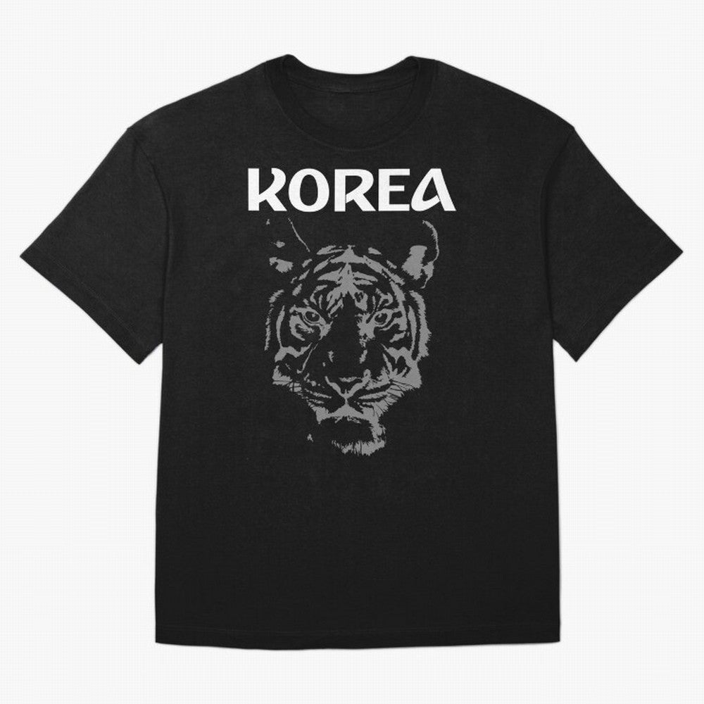 Team Korea Soccer Oversized T-Shirt Show Fan Pride Across FIFA World Cup 2026 Spirit, Capturing Netherlands, Messi, Neymar and Mbappe, Vintage Soccer Flavor, Modern Football Stars, National Flags and Final Night Emotion; Perfect for People Who Love