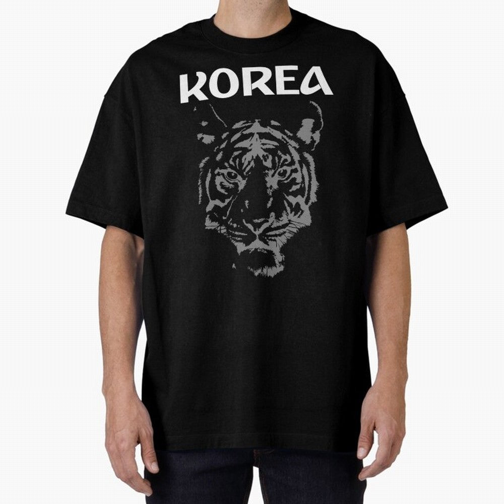 Team Korea Soccer Oversized T-Shirt Show Fan Pride Across FIFA World Cup 2026 Spirit, Capturing Netherlands, Messi, Neymar and Mbappe, Vintage Soccer Flavor, Modern Football Stars, National Flags and Final Night Emotion; Perfect for People Who Love