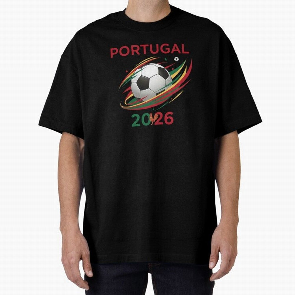 Camiseta Portugal 2026 - Bola de Futebol e Design Galo de Barcelos. Oversized T-Shirt Show Championship Spirit for FIFA World Cup 2026 Capturing CR7, Brazil Energy, Championship Spirit, Famous Goals, Roaring Crowds and International Football Unity;
