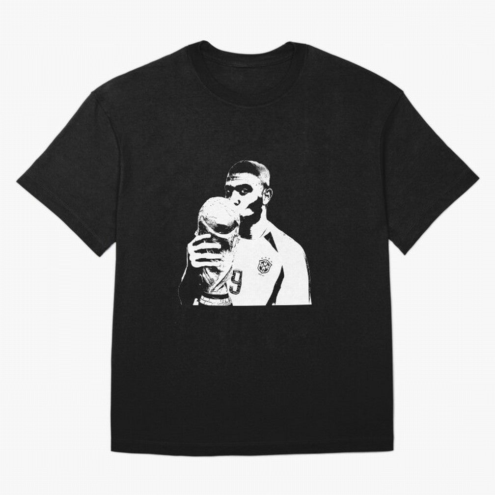 Design Ronaldo Fen?meno Oversized T-Shirt Follow Global Football Passion for FIFA World Cup 2026, Featuring Messi, Neymar and Mbappe, Brazil, Portugal and Argentina, Football Passion, Legendary Performances, Festival Vibes and Supporter Community;