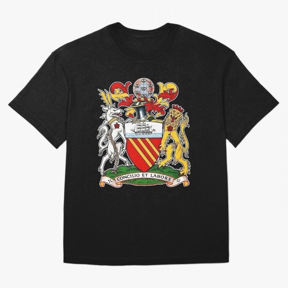 1902 -1960 The First UNITED Crest Large Oversized T-Shirt Fuel Your Fan Pride for FIFA World Cup 2026 Spirit, Built around Brazil, Haaland, Soccer Culture, Superstar Moments, National Team Dreams and Competitive Fire; Perfect for Supporters Who