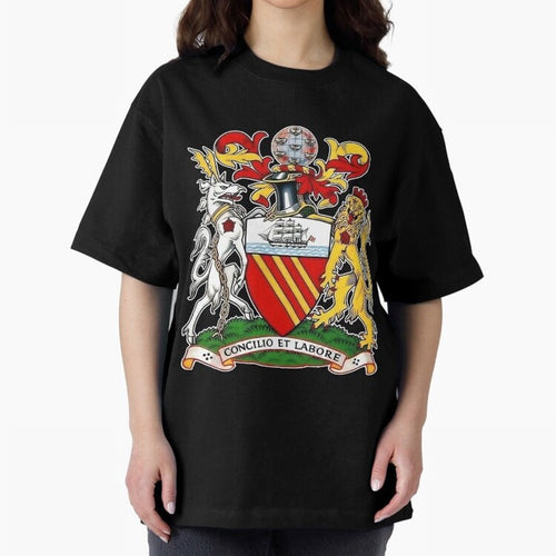 1902 -1960 The First UNITED Crest Large Oversized T-Shirt Fuel Your Fan Pride for FIFA World Cup 2026 Spirit, Built around Brazil, Haaland, Soccer Culture, Superstar Moments, National Team Dreams and Competitive Fire; Perfect for Supporters Who