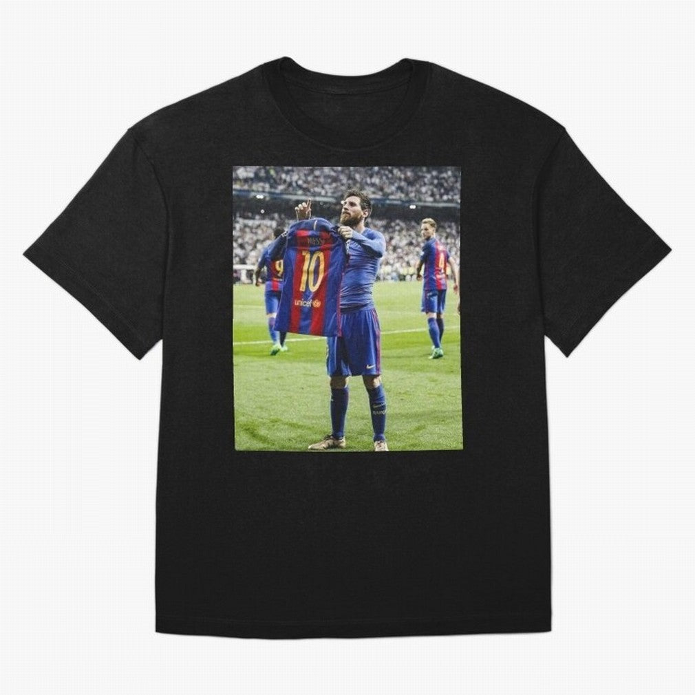 Lional Messi Poster Design Oversized T-Shirt Capture Stadium Memories from the FIFA World Cup 2026 Journey through Messi and Cristiano Ronaldo Highlights, France Pride, Match Day Excitement, Supporter Culture, Golden Goals and Global Football